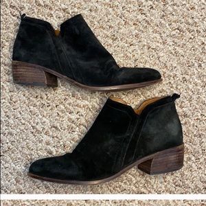 Sarto by Franco Sarto A Paivley Black Suede Boots
